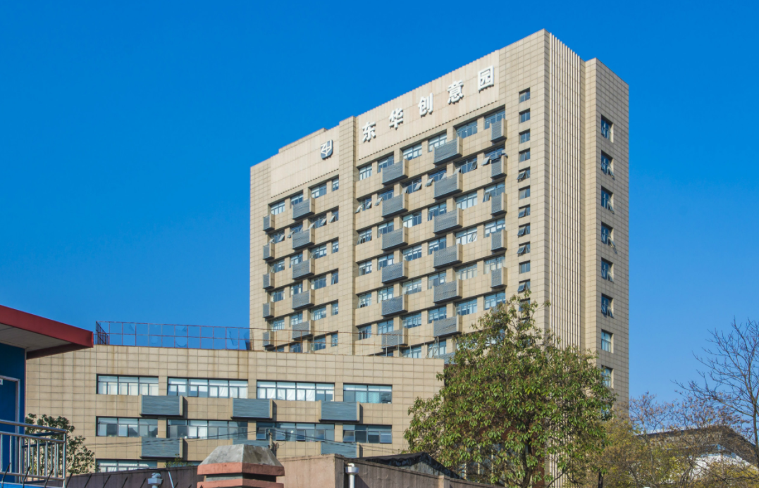上海東華創(chuàng)意園招租電話，開啟靈感之旅。創(chuàng)意無限，商機滿園！