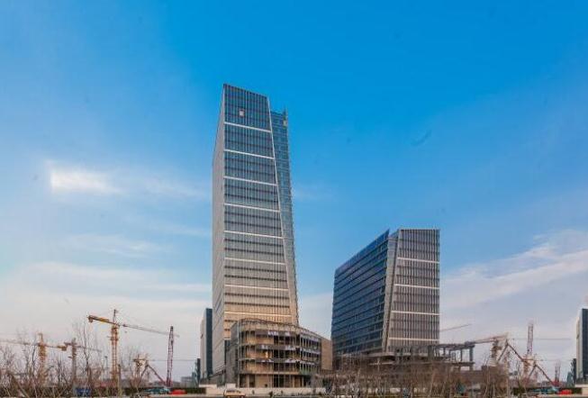 上海夢中心：創(chuàng)意與甲級寫字樓的完美結(jié)合，開啟辦公新時代