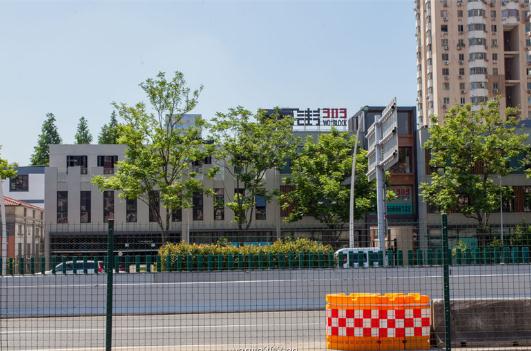 上海萬街303：高性價比辦公空間，租金親民