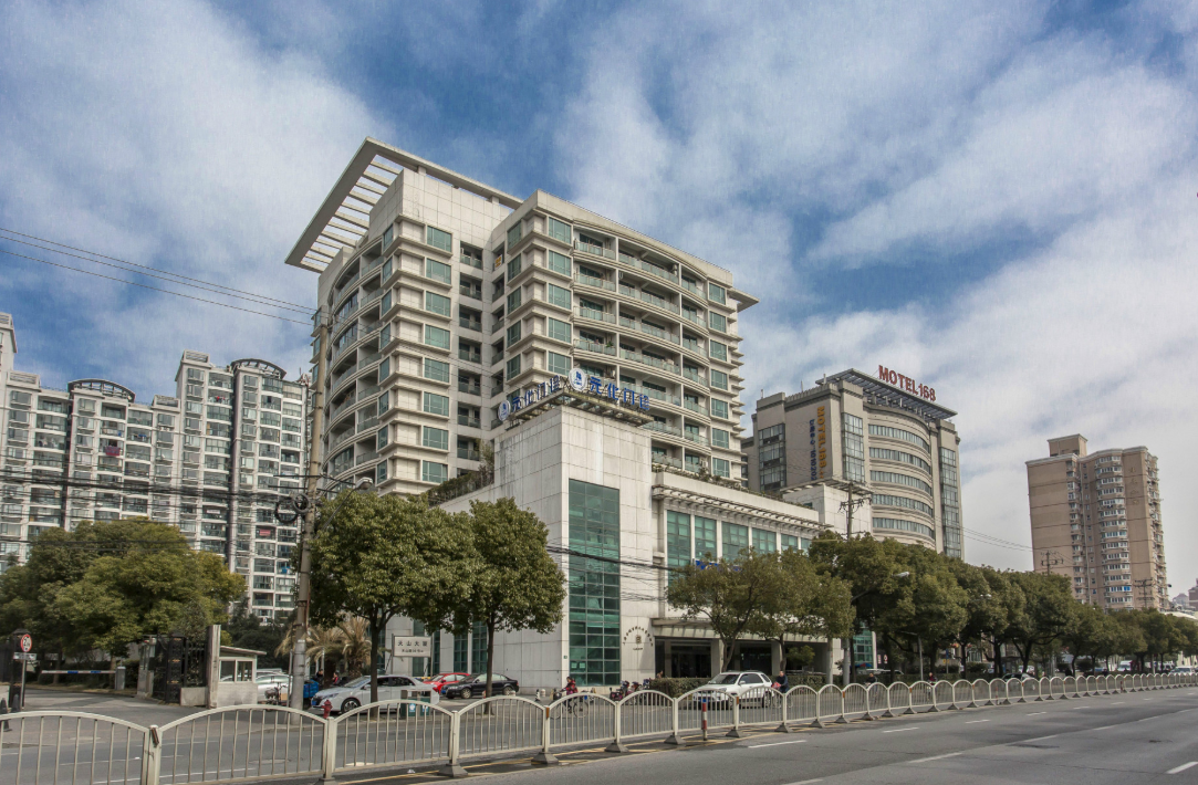 上海天山大廈：優(yōu)雅舒適辦公環(huán)境，助力企業(yè)穩(wěn)健發(fā)展
