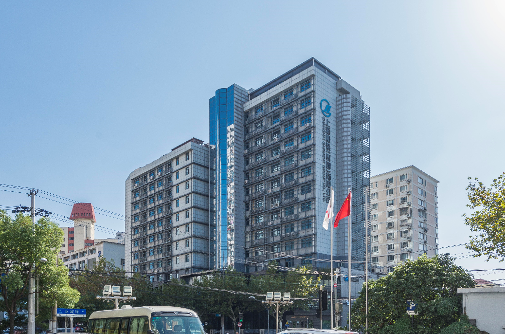 上海上服商廈：現(xiàn)代化商務(wù)樓宇，滿(mǎn)足多樣需求