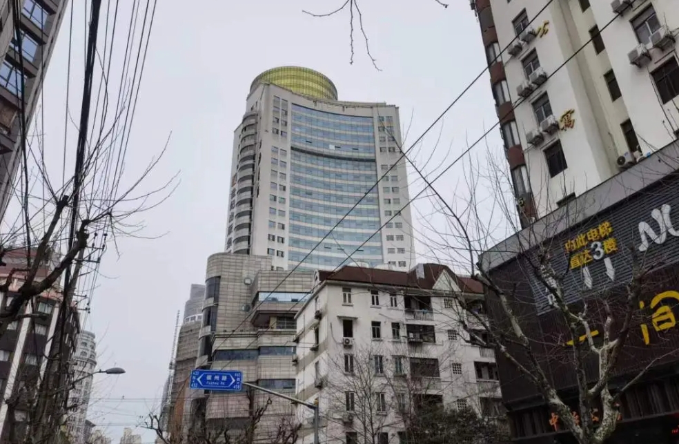 空中露臺(tái) + 文人客廳！德必上海書城 WE 招租，地鐵上蓋開啟文化辦公新范式