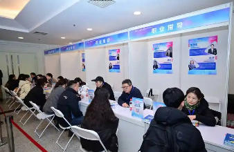 上海市人力資源社會(huì)保障局等七部門關(guān)于進(jìn)一步加強(qiáng)本市重點(diǎn)產(chǎn)業(yè)領(lǐng)域技能人才培養(yǎng)試點(diǎn)工作的通知