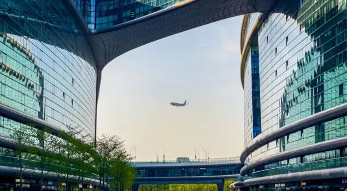 關(guān)于印發(fā)《虹橋國際中央商務(wù)區(qū)關(guān)于低空經(jīng)濟(jì)高質(zhì)量發(fā)展的支持政策》的通知